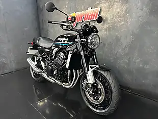 Used 2022 Kawasaki Z900 RS Modern Classic Black - Interior and Exterior details 4