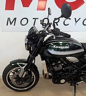 Used 2022 Kawasaki Z900 RS Modern Classic Green - Interior and Exterior details 15