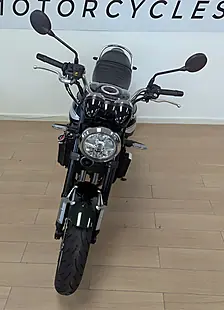Used 2022 Kawasaki Z900 RS Modern Classic Green - Interior and Exterior details 18