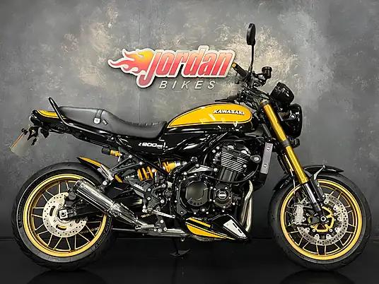 2022 Kawasaki Z900 RS SE