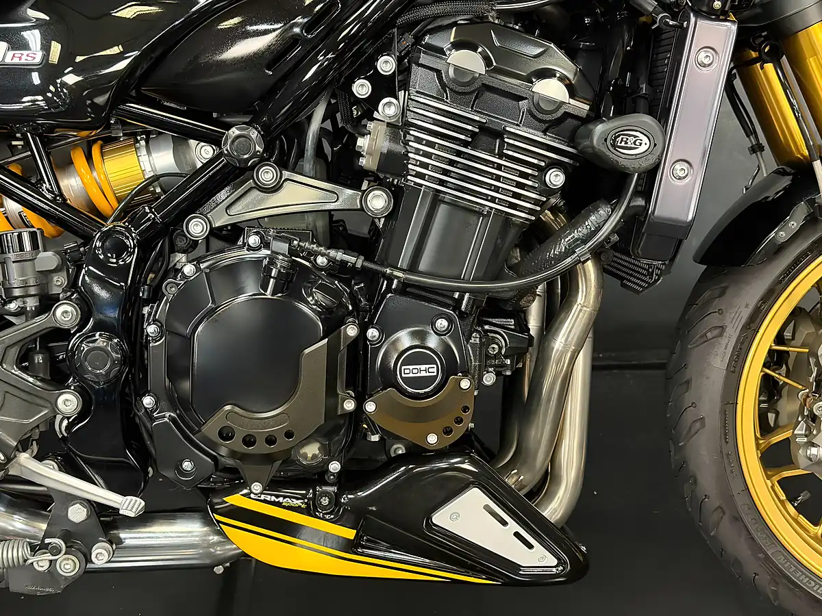 Used 2022 Kawasaki Z900 RS Se Black - Interior and Exterior details 11