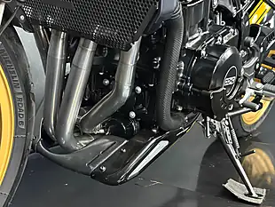 Used 2022 Kawasaki Z900 RS Se Black - Interior and Exterior details 17