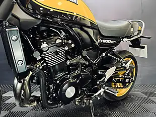 Used 2022 Kawasaki Z900 RS Se Yellow Ball - Interior and Exterior details 11