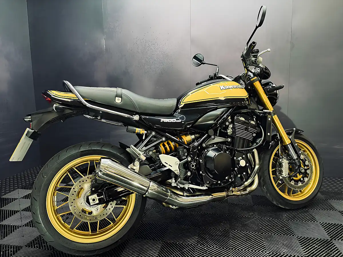 Used 2022 Kawasaki Z900 RS Se Yellow Ball - Interior and Exterior details 12