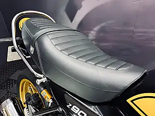 Used 2022 Kawasaki Z900 RS Se Yellow Ball - Interior and Exterior details 13