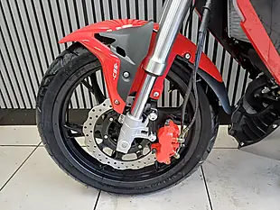 Used 2022 Keeway RKF125 Red - Interior and Exterior details 15