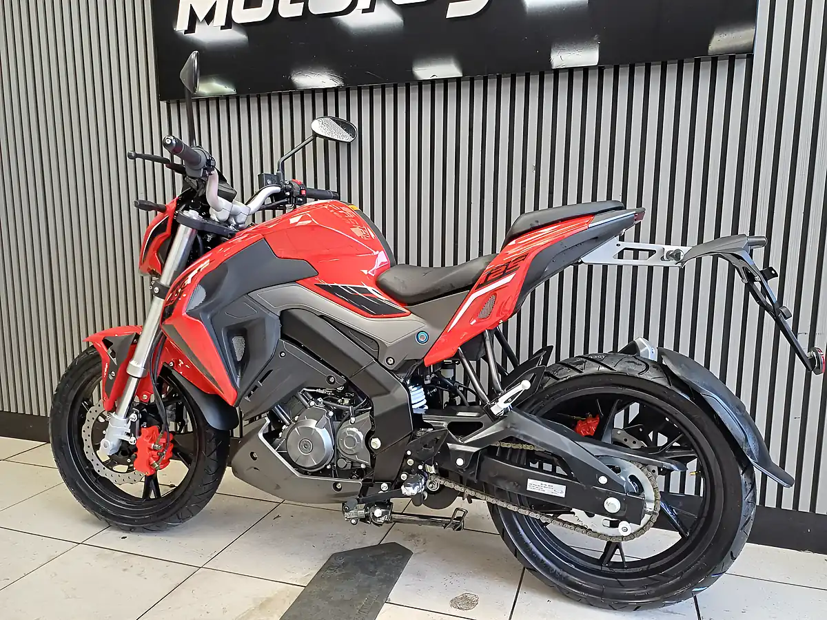 Used 2022 Keeway RKF125 Red - Interior and Exterior details 5