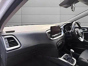 Used 2022 Kia Ceed 2 Nav White - Interior and Exterior details 12