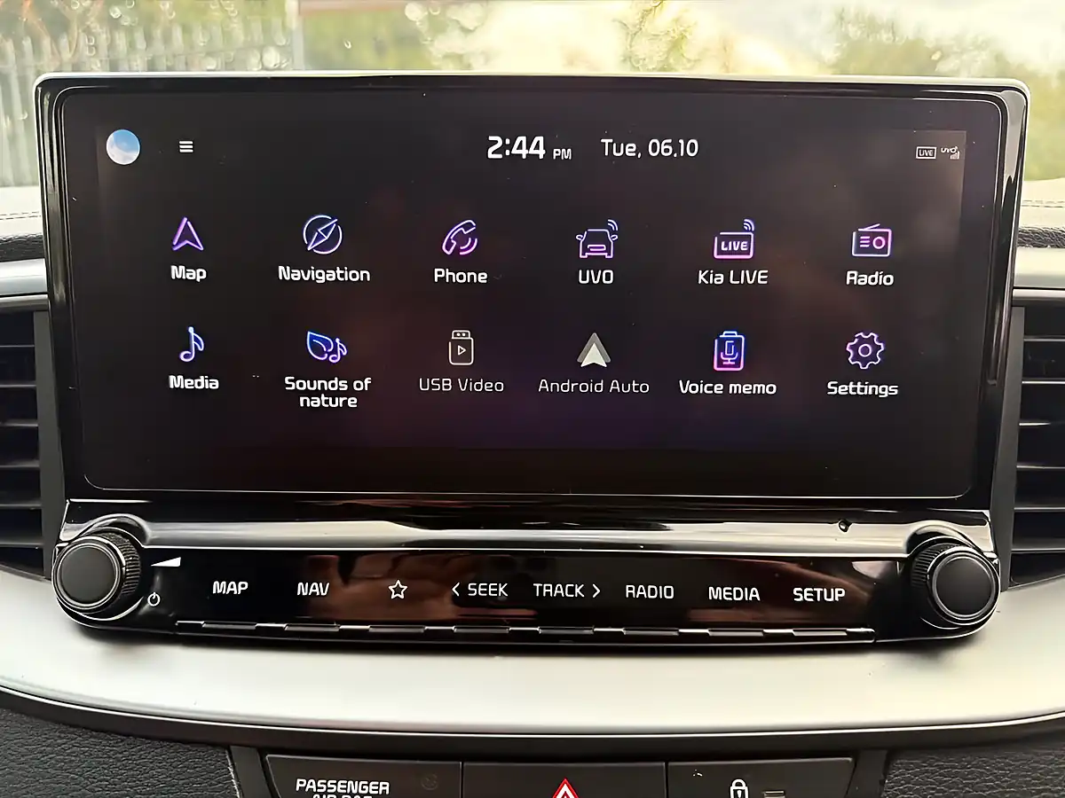 Used 2022 Kia Ceed 2 Nav White - Interior and Exterior details 14