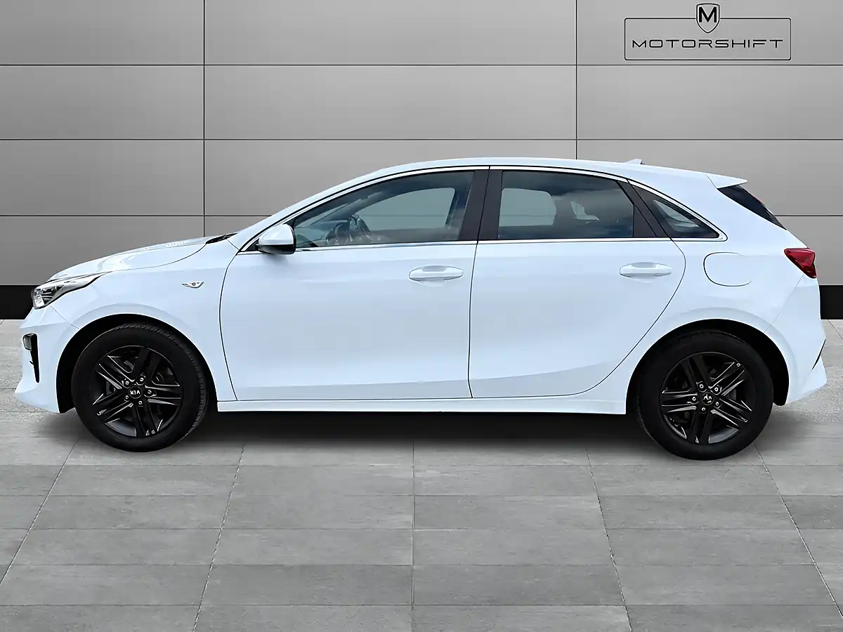 Used 2022 Kia Ceed 2 Nav White - Interior and Exterior details 6
