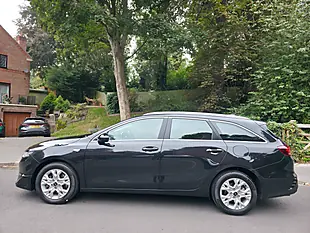 Used 2022 Kia Ceed 2 Sportswagon Phantom Black - Interior and Exterior details 5