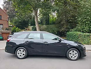 Used 2022 Kia Ceed 2 Sportswagon Phantom Black - Interior and Exterior details 7