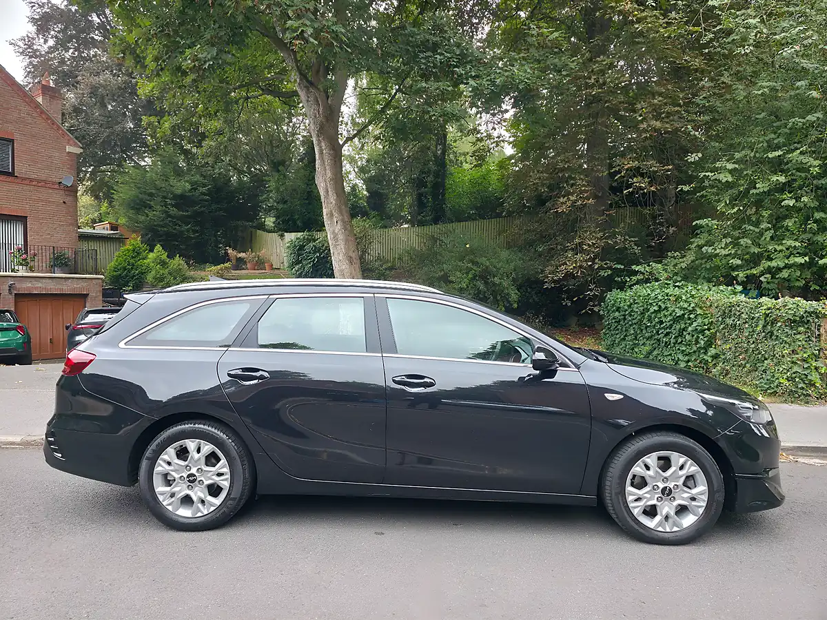 Used 2022 Kia Ceed 2 Sportswagon Phantom Black - Interior and Exterior details 7