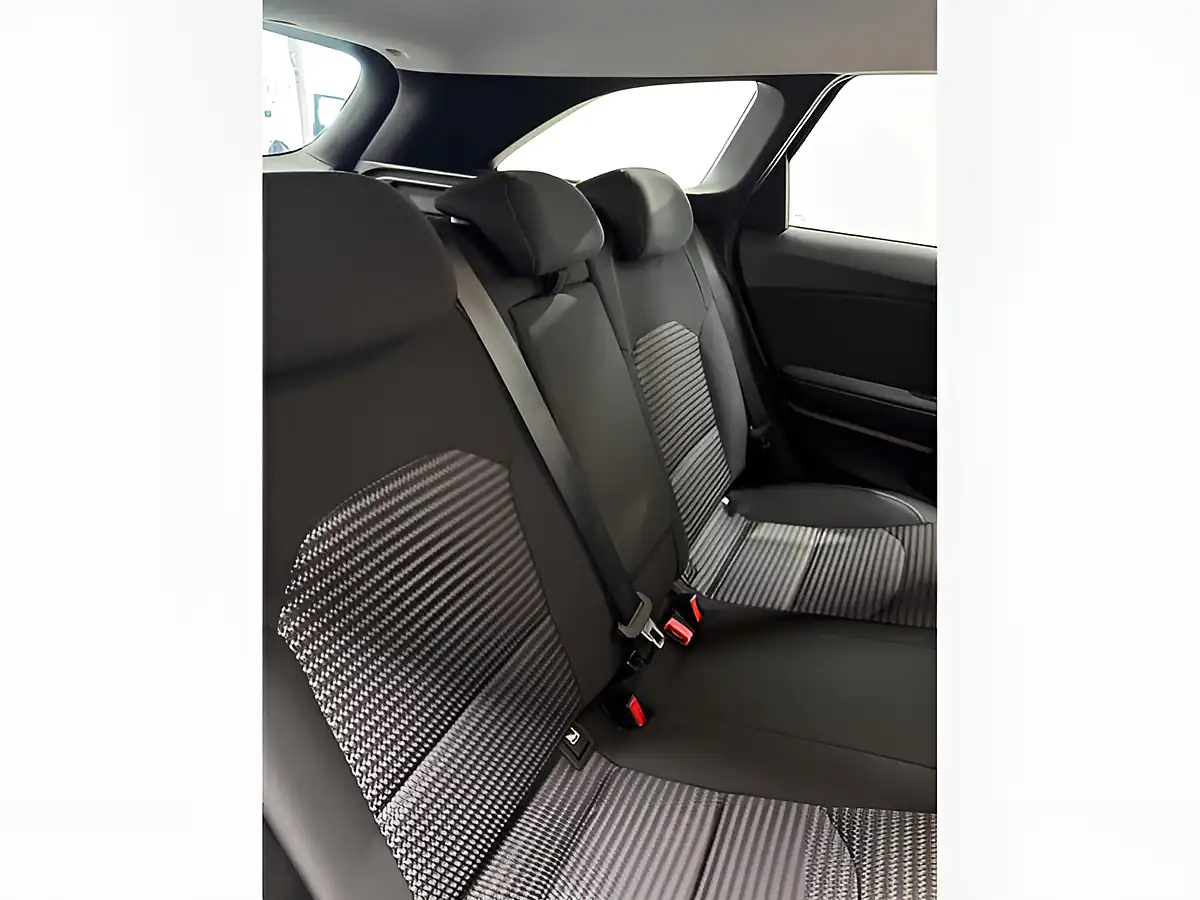 Used 2022 Kia Ceed 2 Sportswagon Red - Interior and Exterior details 12