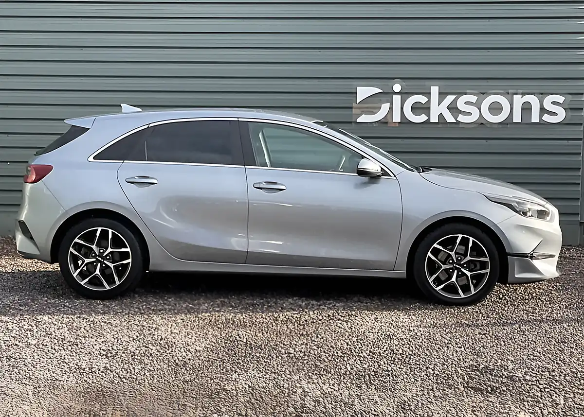 Used 2022 Kia Ceed 3 Isg Silver - Interior and Exterior details 11
