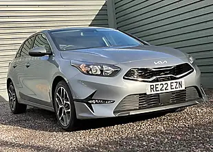 Used 2022 Kia Ceed 3 Isg Silver - Interior and Exterior details 12