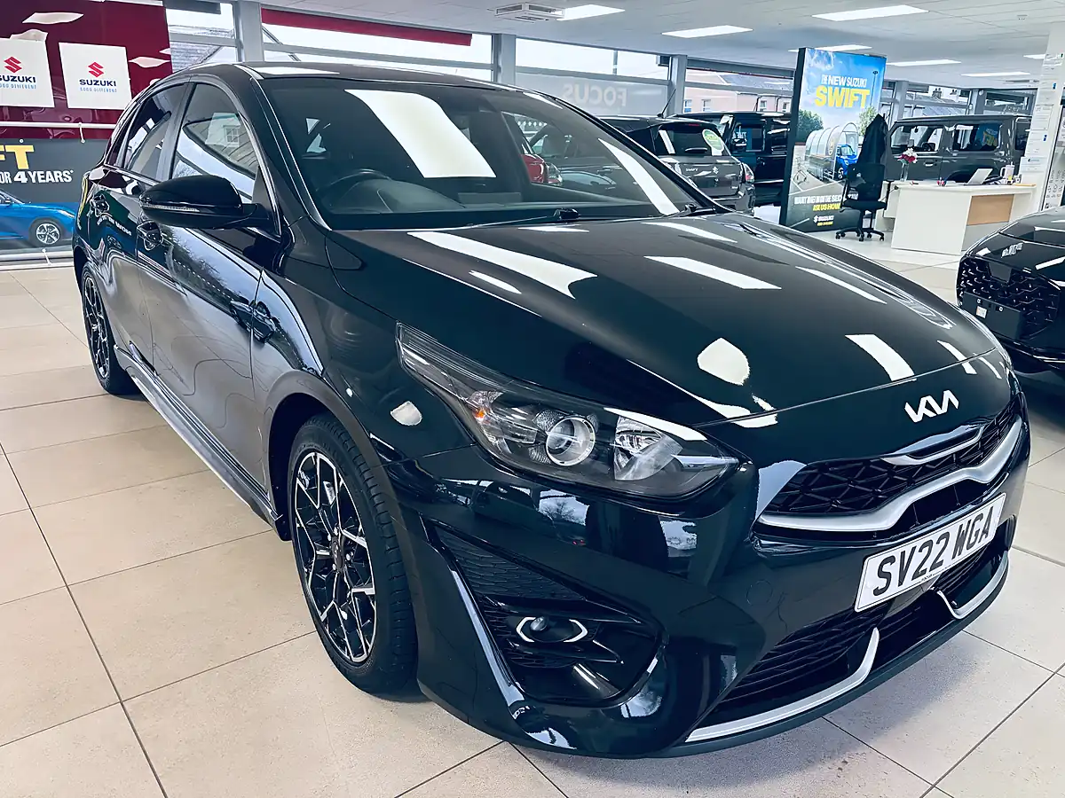 Used 2022 Kia Ceed GT-Line Black - Front View