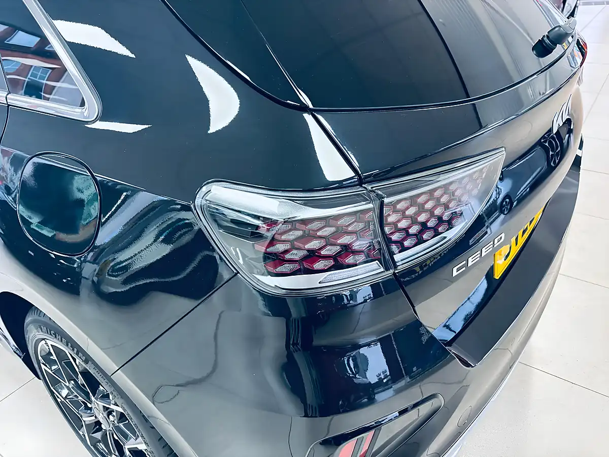 Used 2022 Kia Ceed GT-Line Black - Interior and Exterior details 19