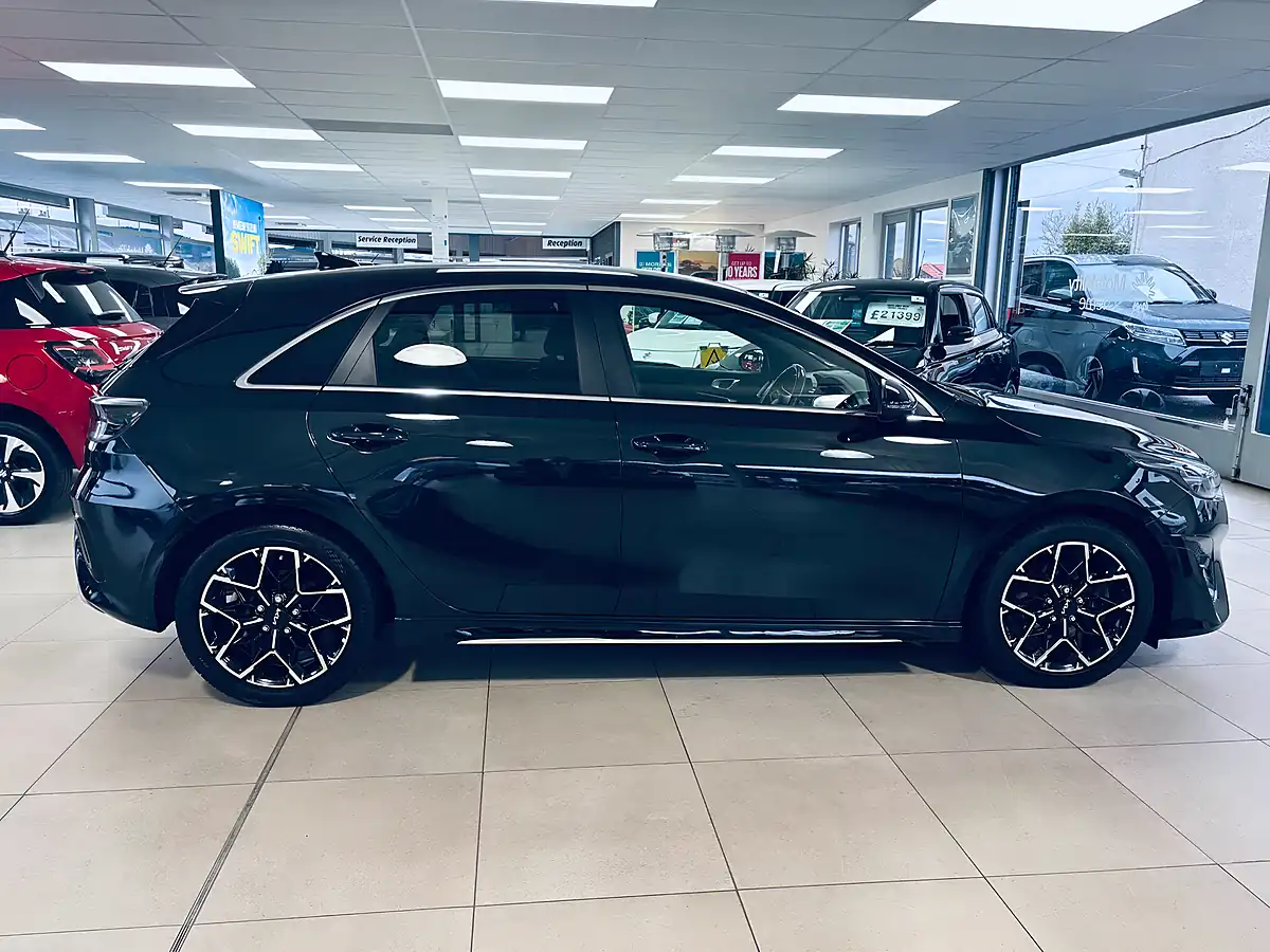 Used 2022 Kia Ceed GT-Line Black - Interior and Exterior details 6