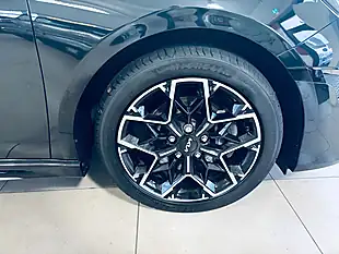 Used 2022 Kia Ceed GT-Line Black - Interior and Exterior details 9