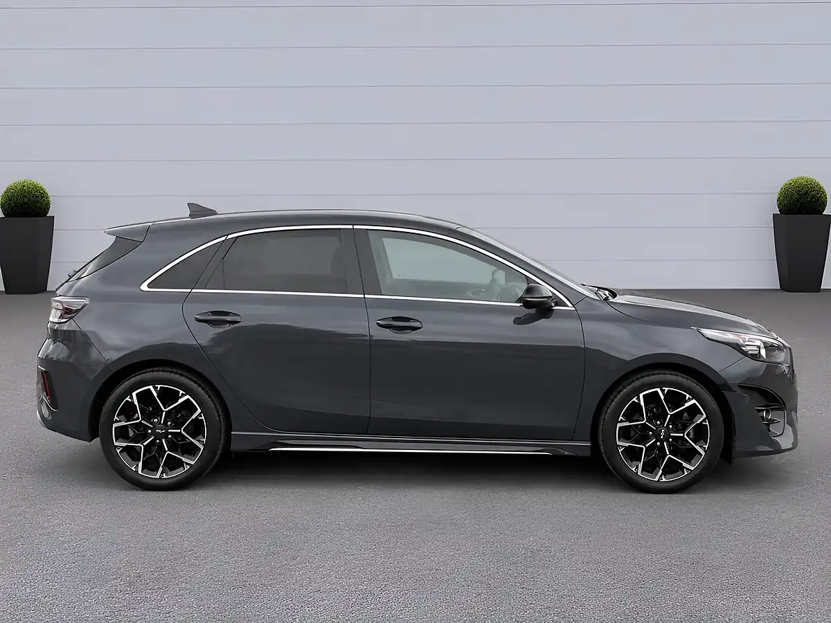 Used 2022 Kia Ceed GT-Line Grey - Interior and Exterior details 11