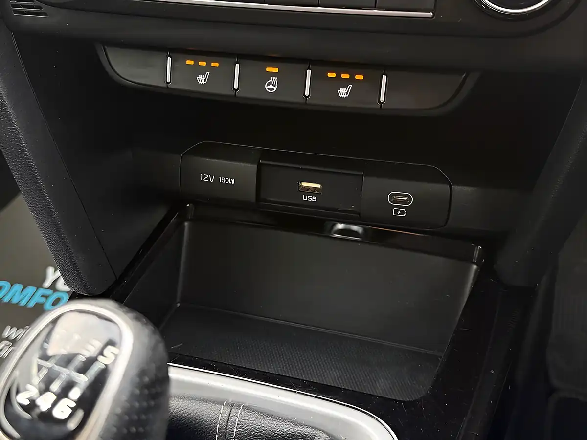 Used 2022 Kia Ceed GT-Line Grey - Interior and Exterior details 18