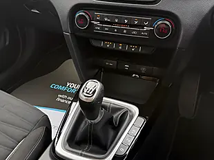 Used 2022 Kia Ceed GT-Line Grey - Interior and Exterior details 19