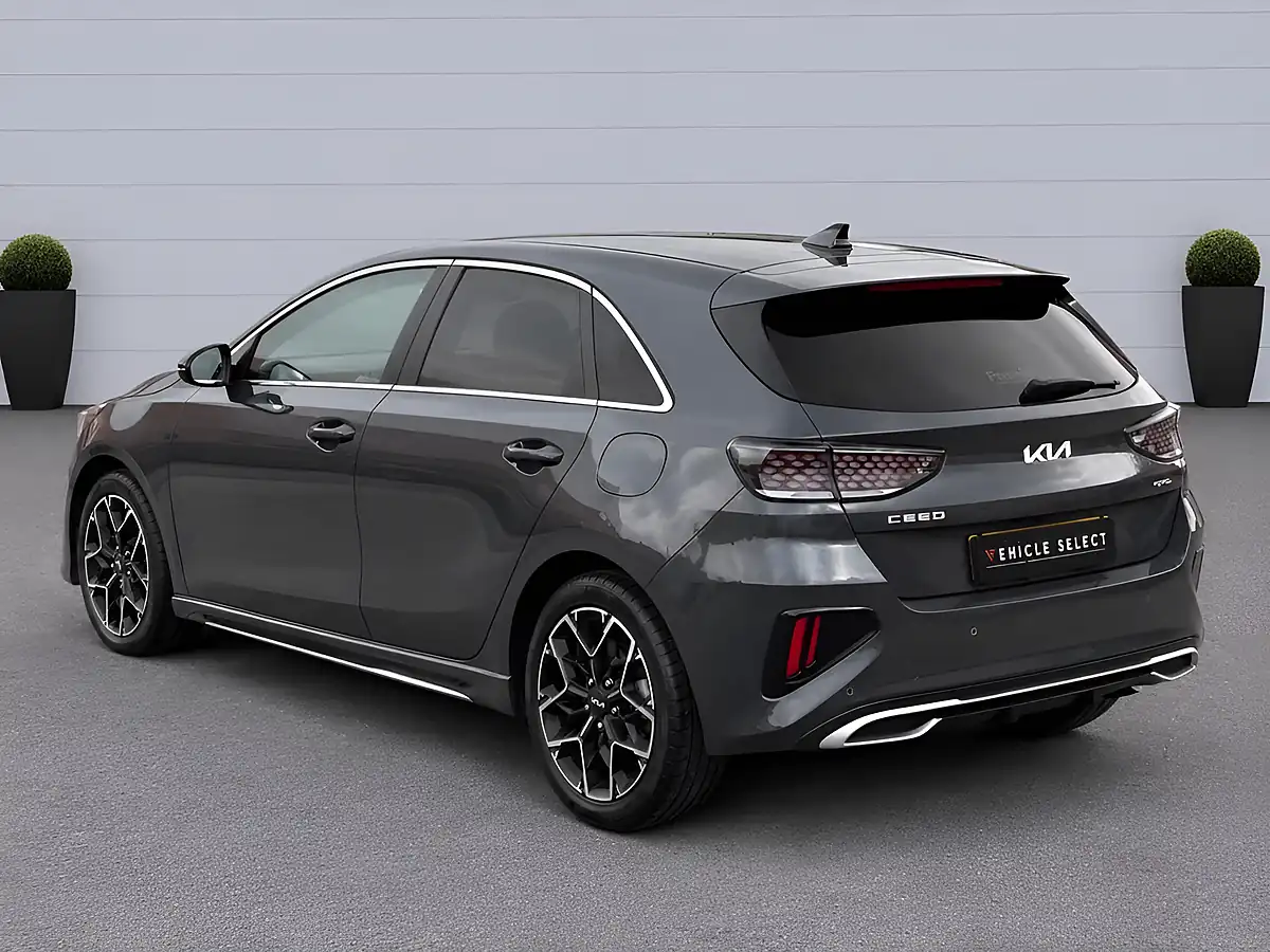 Used 2022 Kia Ceed GT-Line Grey - Interior and Exterior details 9