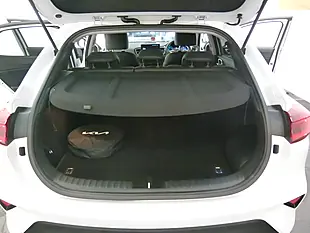 Used 2022 Kia Ceed Xceed 3 White - Interior and Exterior details 17