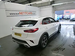 Used 2022 Kia Ceed Xceed 3 White - Interior and Exterior details 8