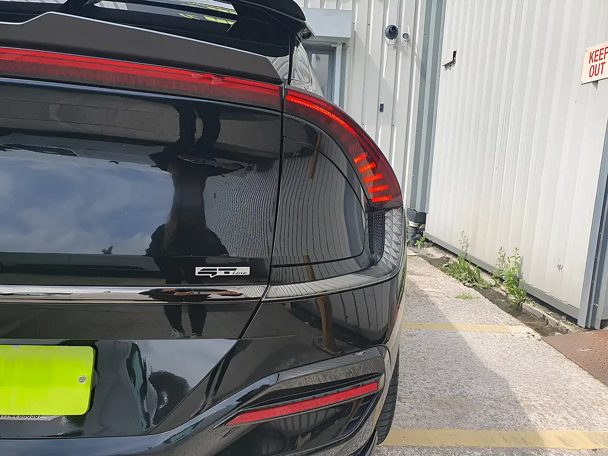 Used 2022 Kia EV6 GT-Line Black - Interior and Exterior details 10