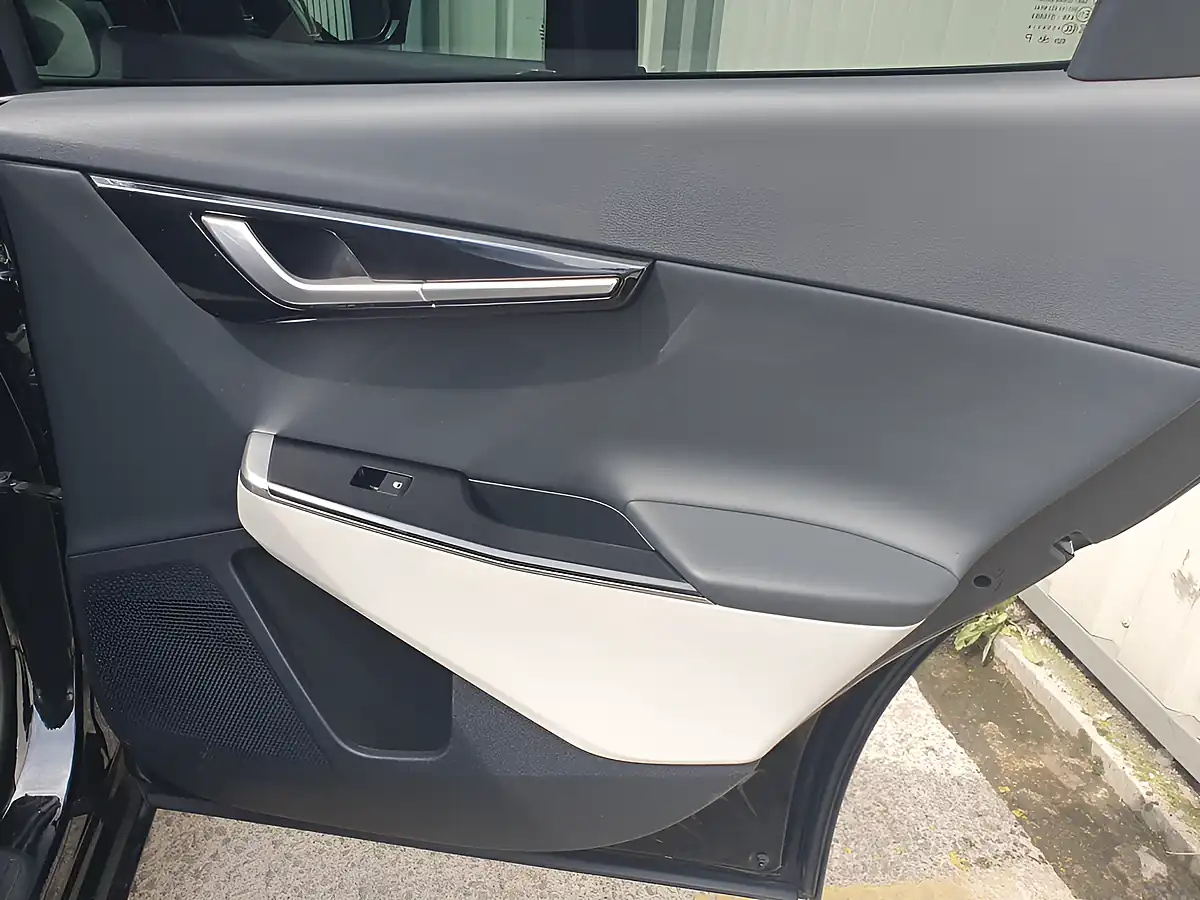 Used 2022 Kia EV6 GT-Line Black - Interior and Exterior details 18