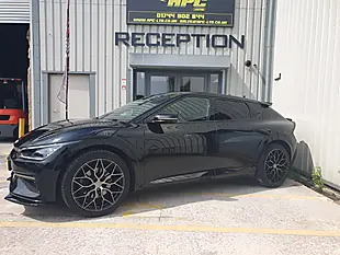 Used 2022 Kia EV6 GT-Line Black - Interior and Exterior details 3