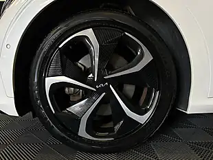 Used 2022 Kia EV6 GT-Line S White - Interior and Exterior details 10