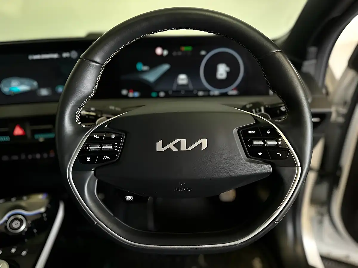 Used 2022 Kia EV6 GT-Line S White - Interior and Exterior details 16