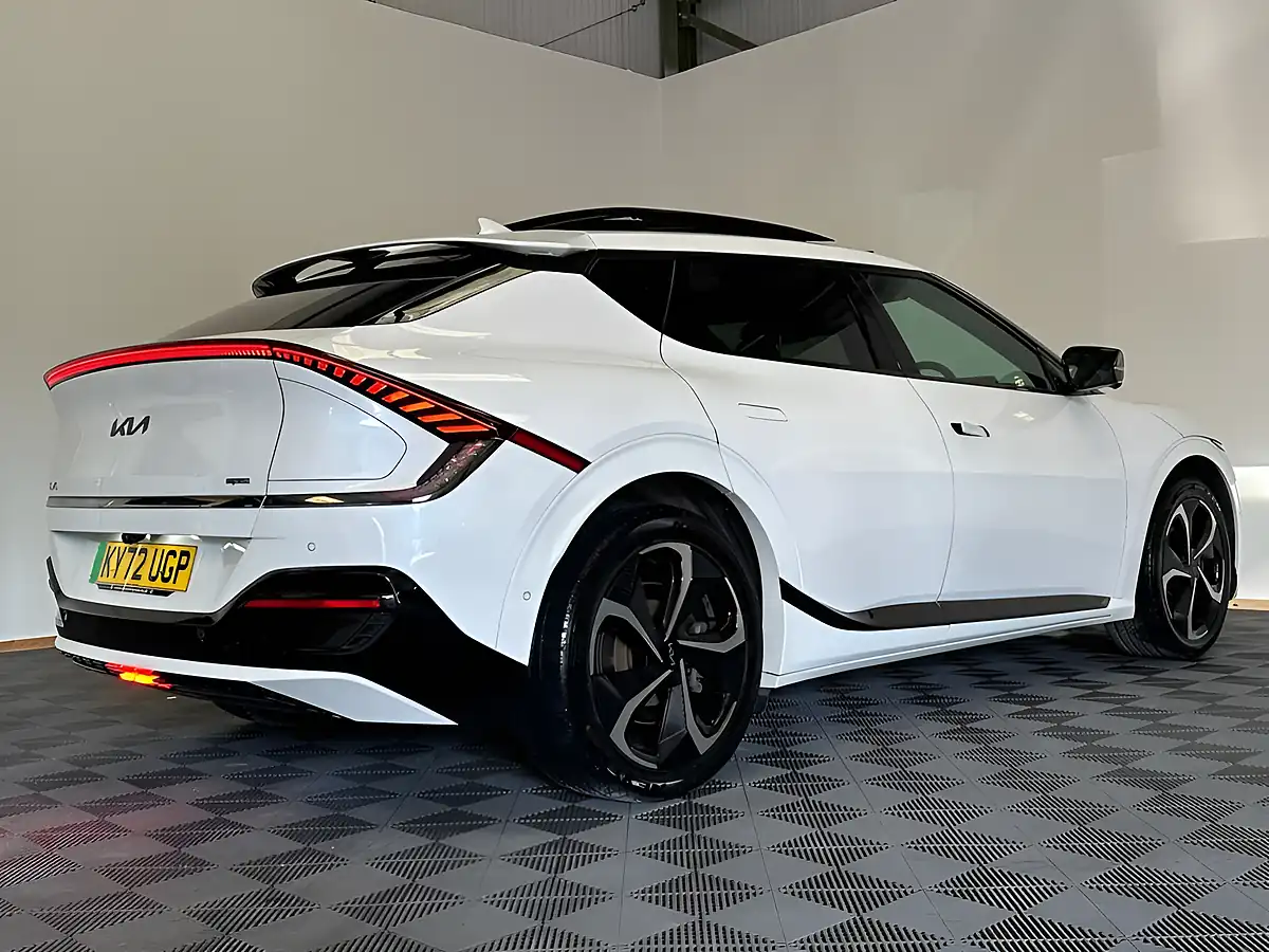 Used 2022 Kia EV6 GT-Line S White - Interior and Exterior details 3
