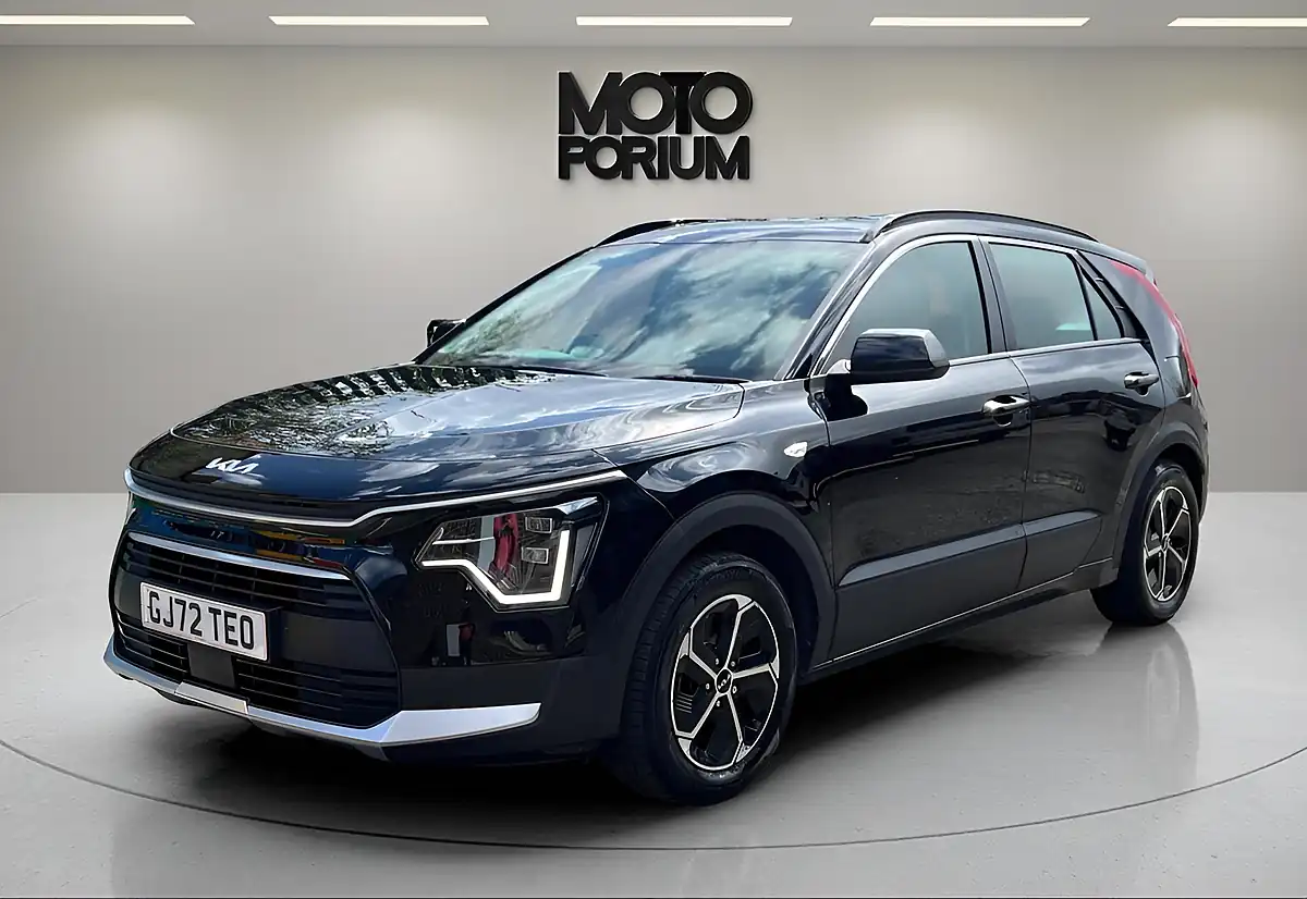 Used 2022 Kia Niro 2 Black - Front View