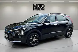 Used 2022 Kia Niro 2 Black - Interior and Exterior details 5