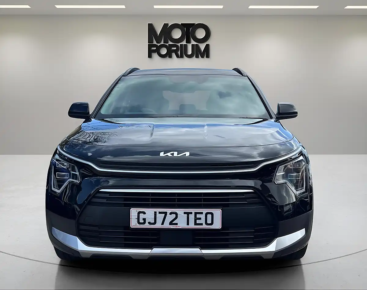 Used 2022 Kia Niro 2 Black - Interior and Exterior details 6