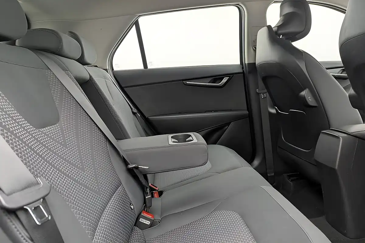 Used 2022 Kia Niro 2 Black - Interior and Exterior details 10