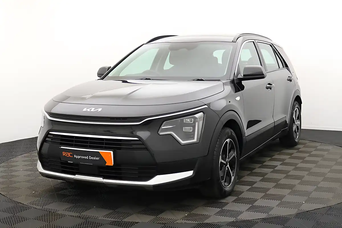 Used 2022 Kia Niro 2 Black - Interior and Exterior details 6