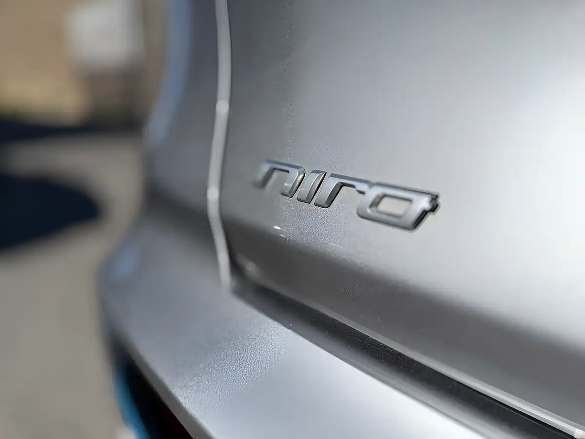 Used 2022 Kia Niro 2 Grey - Interior and Exterior details 10