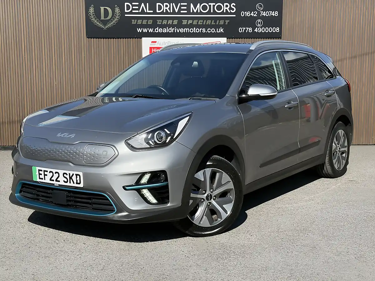 Used 2022 Kia Niro 2 Grey - Interior and Exterior details 4