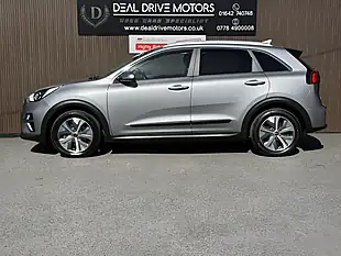 Used 2022 Kia Niro 2 Grey - Interior and Exterior details 5