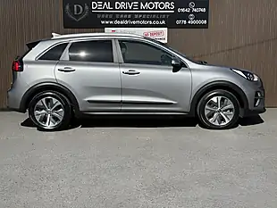 Used 2022 Kia Niro 2 Grey - Interior and Exterior details 9