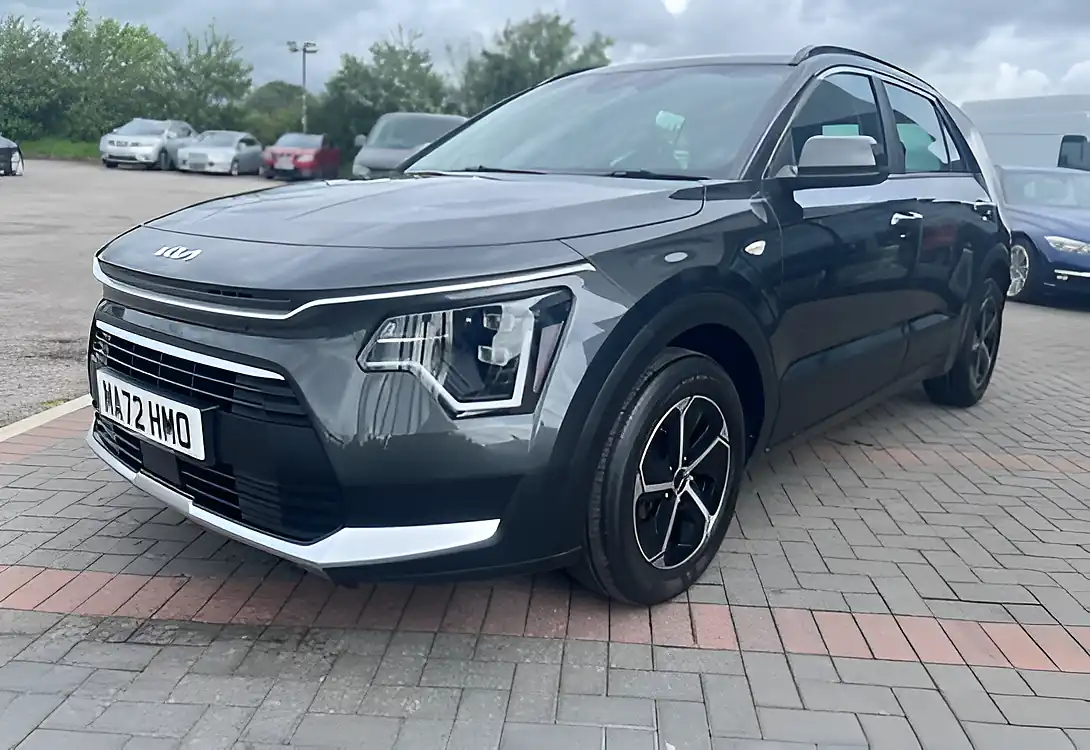 Used 2022 Kia Niro 2 Grey - Interior and Exterior details 12