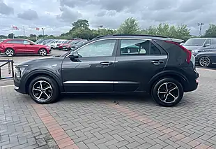 Used 2022 Kia Niro 2 Grey - Interior and Exterior details 14