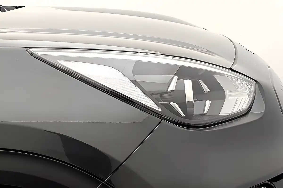 Used 2022 Kia Niro 2 Grey - Interior and Exterior details 17