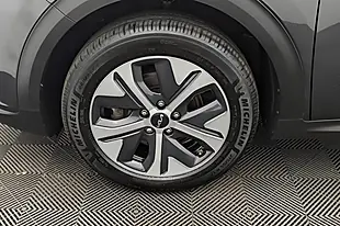 Used 2022 Kia Niro 2 Grey - Interior and Exterior details 20