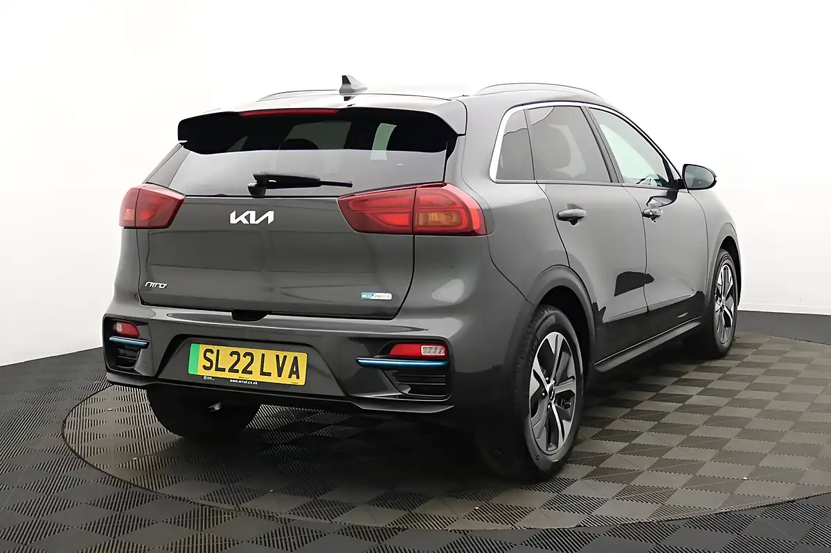 Used 2022 Kia Niro 2 Grey - Interior and Exterior details 5
